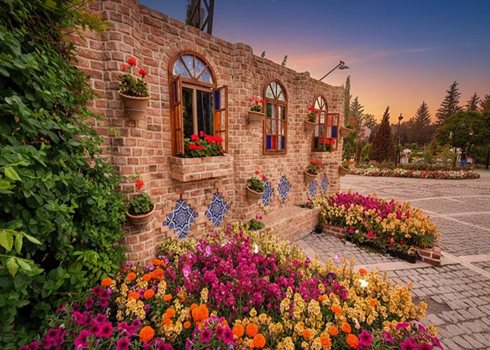 بهترین زمان بازدید از باغ گل های مشهد