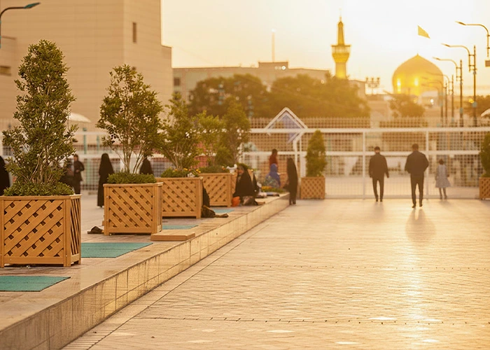 کدام امامزاده نزدیک حرم امام رضا است؟