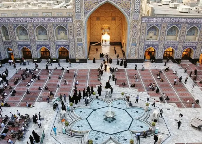  حرم مطهر امام رضا (ع) و صحن‌ها