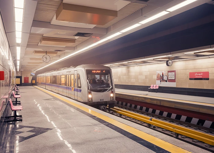 عکس حمل و نقل در تهران وسیله نقلیه عمومی