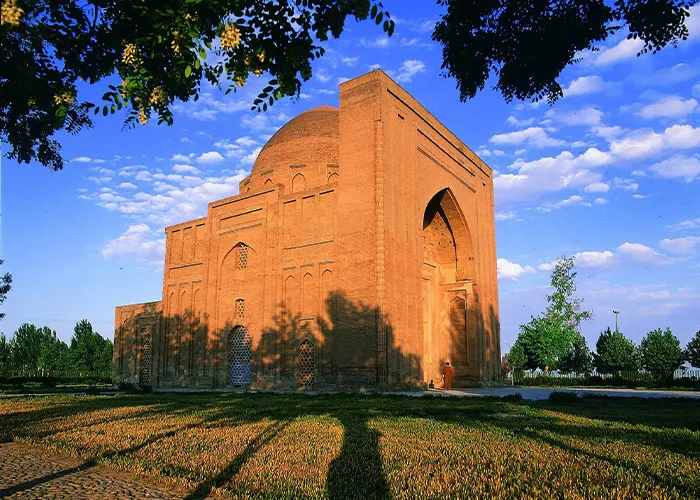 آرامگاه فردوسی و بنای هارونیه