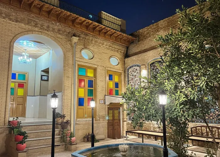 هتل های نزدیک شاهچراغ شیراز