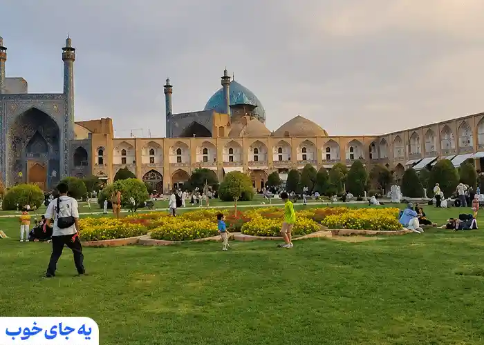 جاهای دیدنی نزدیک مسجد امام اصفهان جاهای دیدنی نزدیک مسجد امام اصفهان