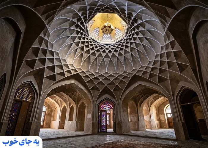معماری داخلی عمارت؛ ارسی باغ دولت آباد و نقاشی‌های دیواری آن 