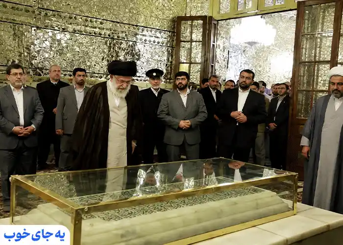 چرا باید از آرامگاه شیخ بهائی بازدید کنیم؟ چرا باید از آرامگاه شیخ بهائی بازدید کنیم؟