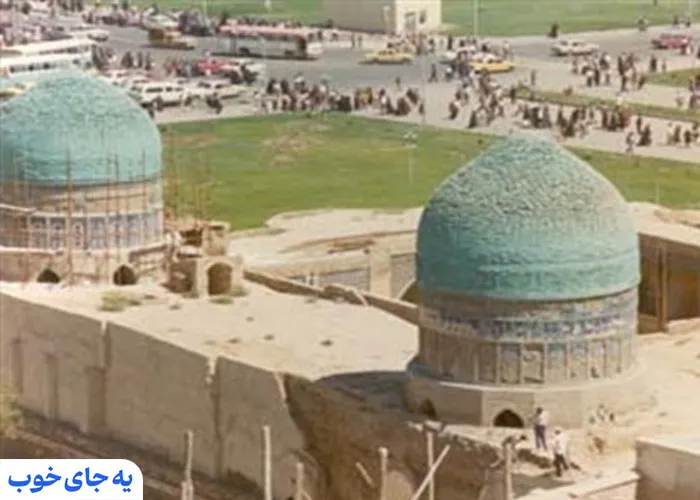 مدرسه دو در