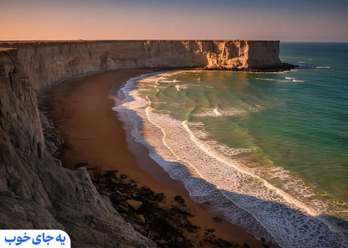 ساحل صخره ای در بهار