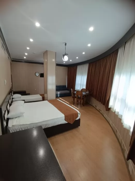 هتل تهران درسا تهران - اتاق 3 تخته (1 تخت 2 نفره و 1 تخت 1 نفره)