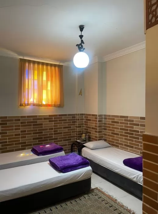 هتل سنتی تخت جمشید تهران - اتاق 3 تخته (3 تخت 1 نفره)