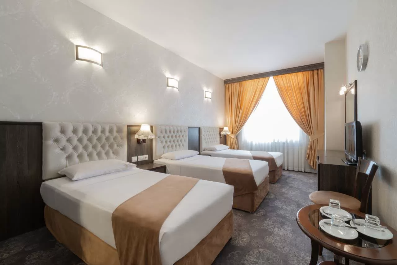 هتل سهند مشهد - اتاق 3 تخته (3 تخت 1 نفره)