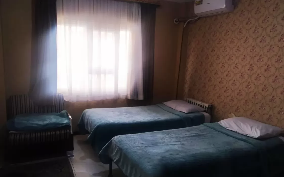 مهمانپذیر خانواده تهران - اتاق 2 تخته (2 تخت 1 نفره)