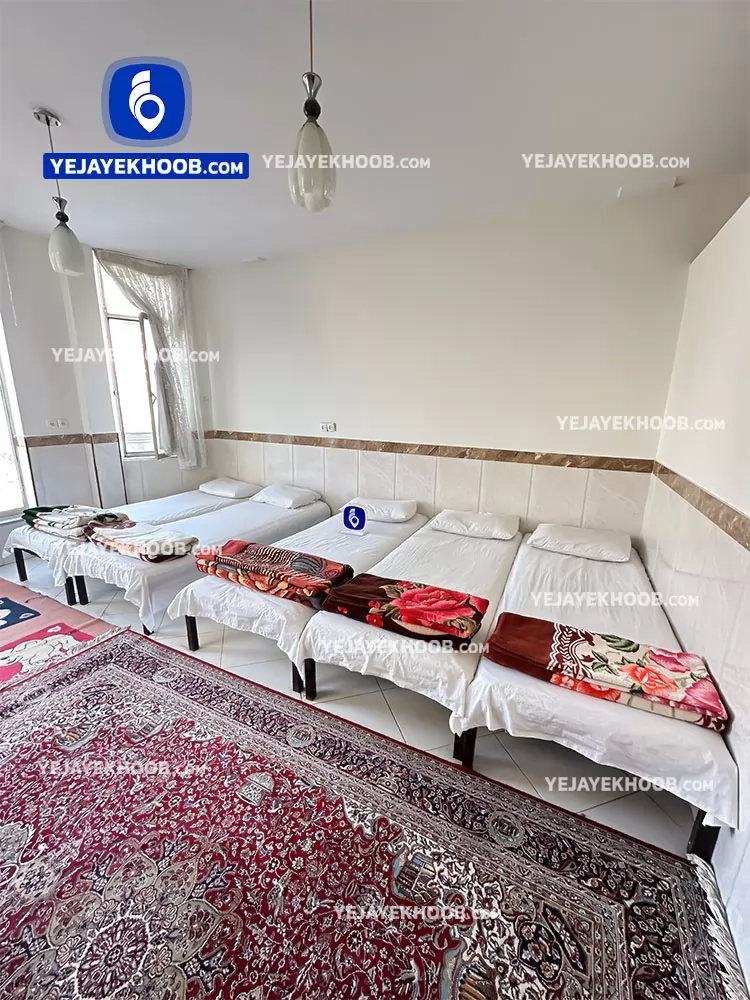 مسافرخانه لطف الرضا مشهد - اتاق ۵ تخته (5 تخت سینگل)