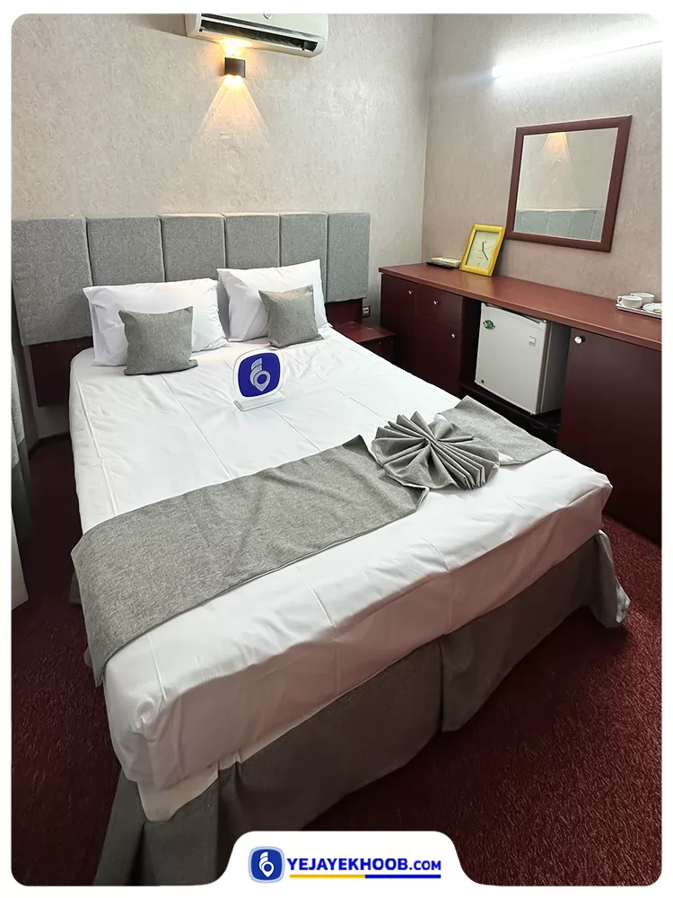 هتل سخاوت مشهد - اتاق 2 تخته (1 تخت 1 نفره)