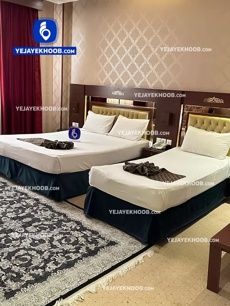 هتل ذاکر مشهد - اتاق ۳ تخته (۱ تخت ۲ نفره و ۱ تخت ۱ نفره)