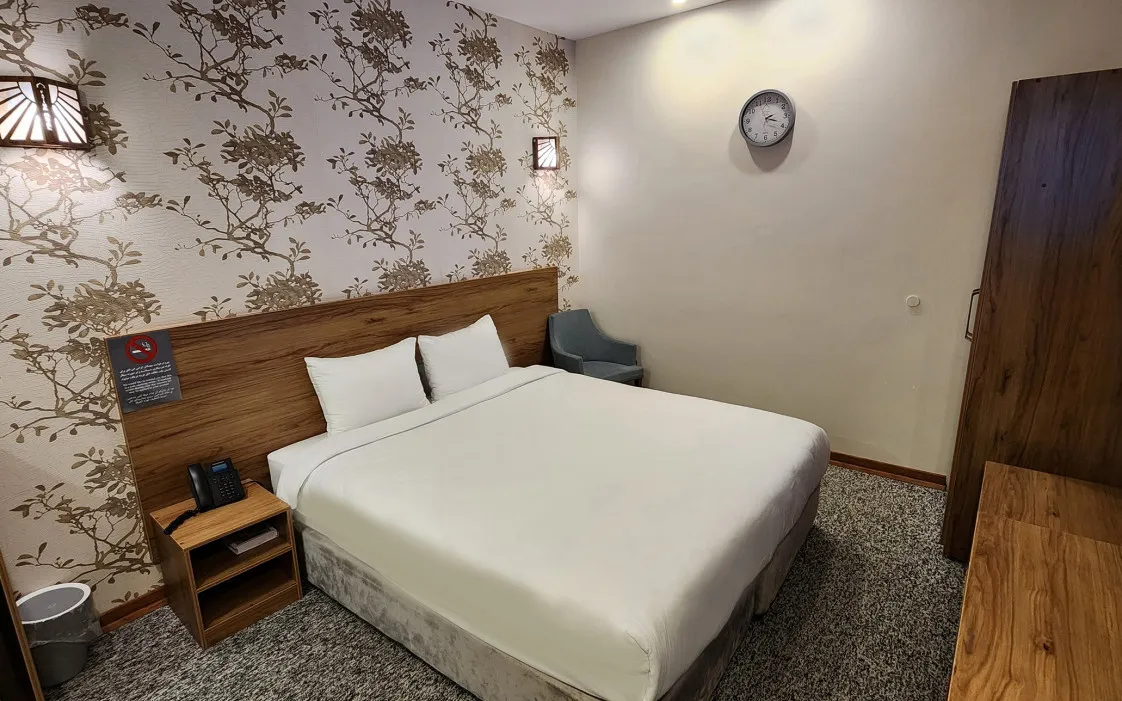 هتل فاطیما قم - اتاق 2 تخته (1تخت 2 نفره)