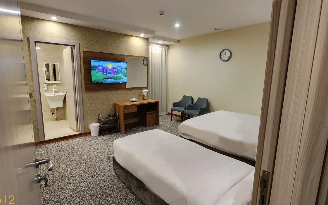 هتل فاطیما قم -  اتاق 2 تخته (2 تخت 1 نفره)