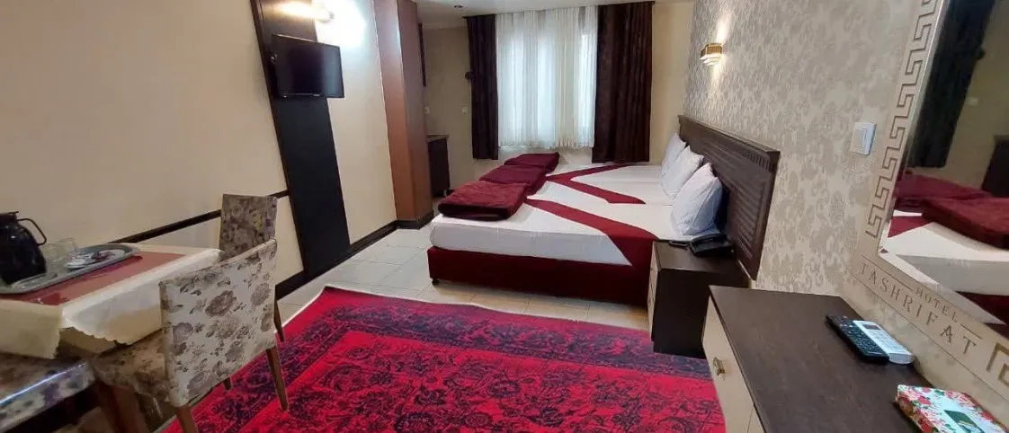 هتل آپارتمان تشریفات قم - اتاق 3 تخته (1تحت 2نفره 1تخت 1نفره)