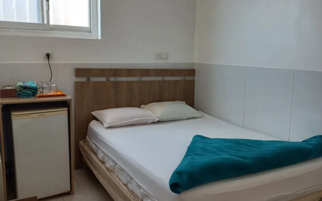 هتل آریا قم - اتاق 2 تخته (1تخت 2نفره)