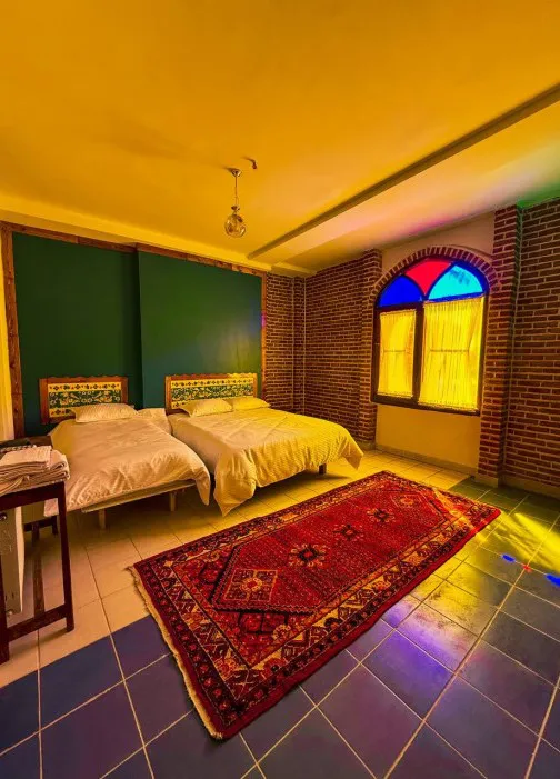 هتل بیگلر قزوین - اتاق 2 تخته (2 تخت 1 نفره)