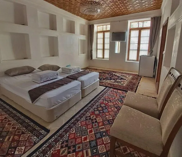 اقامتگاه سنتی عمارت بامگاه کرمانشاه - اتاق 2 تخته (2 تخت 1 نفره)