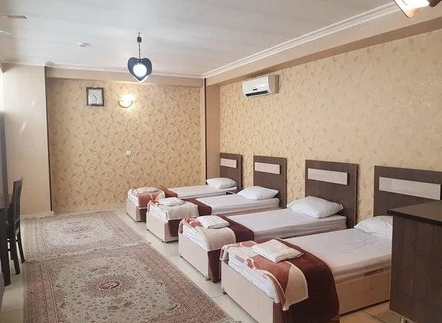 هتل سهند تبریز	 - اتاق 4 تخته (4 تخت 1 نفره)