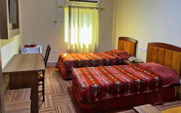 هتل قدس بندر عباس - اتاق 2 تخته (2 تخت 1 نفره)