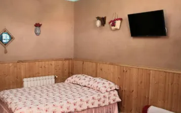 اقامتگاه بومگردی کتام رشت - اتاق 2 تخته (1 تخت 2 نفره)