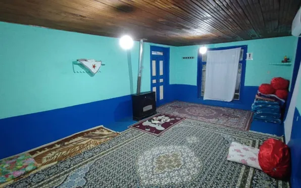 اقامتگاه بومگردی اکبربابا تالش - نمای اتاق