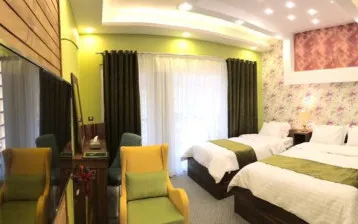 هتل آپارتمان تنکا پارسه تنکابن - اتاق 3 تخته (1 تخت 2 نفره 1 تخت 1 نفره)