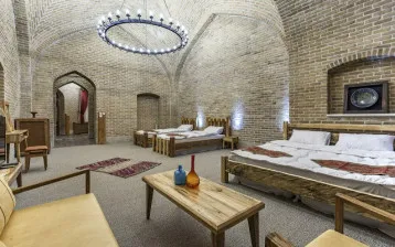 مجتمع اقامتی کاروانسرای یام مرند - اتاق 4 تخته (1 تخت 2 نفره 2 تخت 1 نفره)