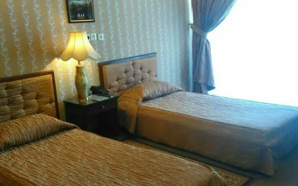هتل مهمانسرای جهانگردی اردکان - اتاق 2 تخته (2 تخت 1 نفره)