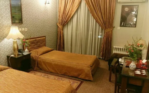 هتل مهمانسرای جهانگردی اردکان - اتاق 2 تخته (2 تخت 1 نفره)