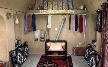 اقامتگاه بومگردی علی کدخدا تفت - نمای اتاق 