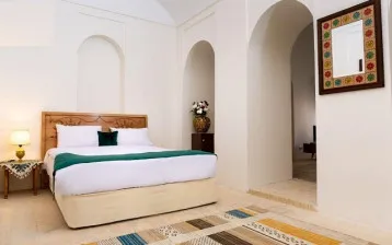 هتل تاریخی خانه آقازاده ابرکوه - اتاق 2 تخته (1 تخت 2 نفره)