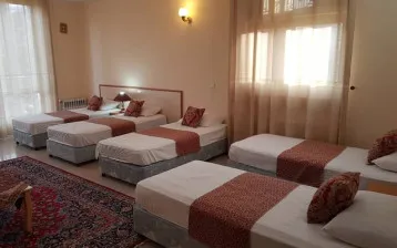 هتل ابیانه ابیانه - اتاق 5 تخته (5 تخت 1 نفره)