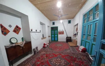 اقامتگاه بومگردی سرای کربلایی فریدون گلپایگان - نمای اتاق 