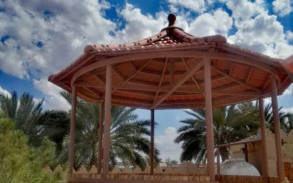اقامتگاه بومگردی پایو خور و بیابانک - نمای محوطه 