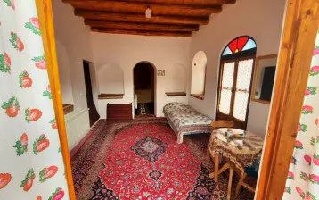 اقامتگاه سنتی افوشتا نطنز - اتاق 1 تخته (1 تخت 1 نفره)