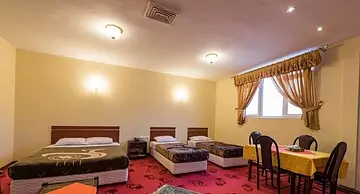 هتل جهانگردی الیگودرز - اتاق 4 تخته (1 تخت 2 نفره 2 تخت 1 نفره)