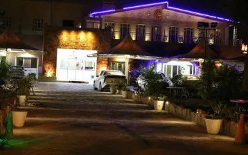 هتل جهانگردی دزفول دزفول - نمای بیرونی 