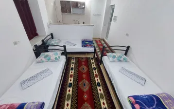 اقامتگاه بومگردی هوربانو شهداد - اتاق 3 تخته (3 تخت 1 نفره)