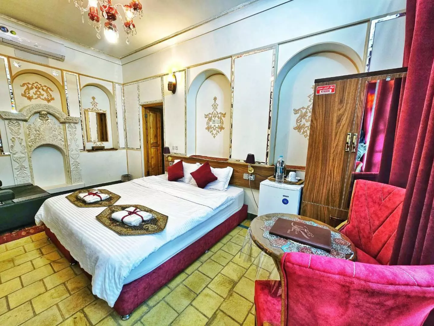 هتل گل آرا اصفهان - اتاق 2 تخته (1 تخت 2 نفره)