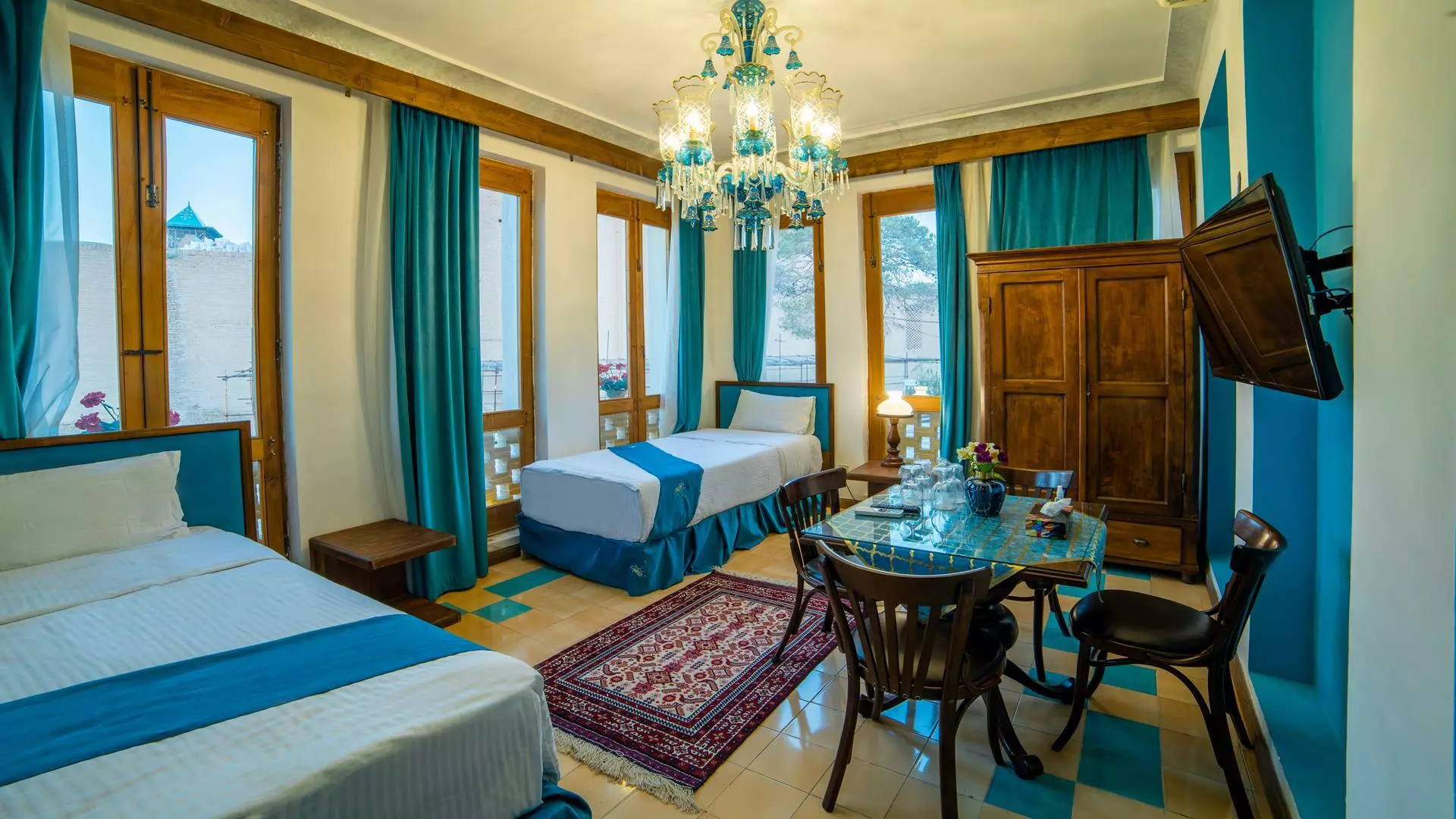 هتل کریاس اصفهان - اتاق 2 تخته (2 تخت 1 نفره)