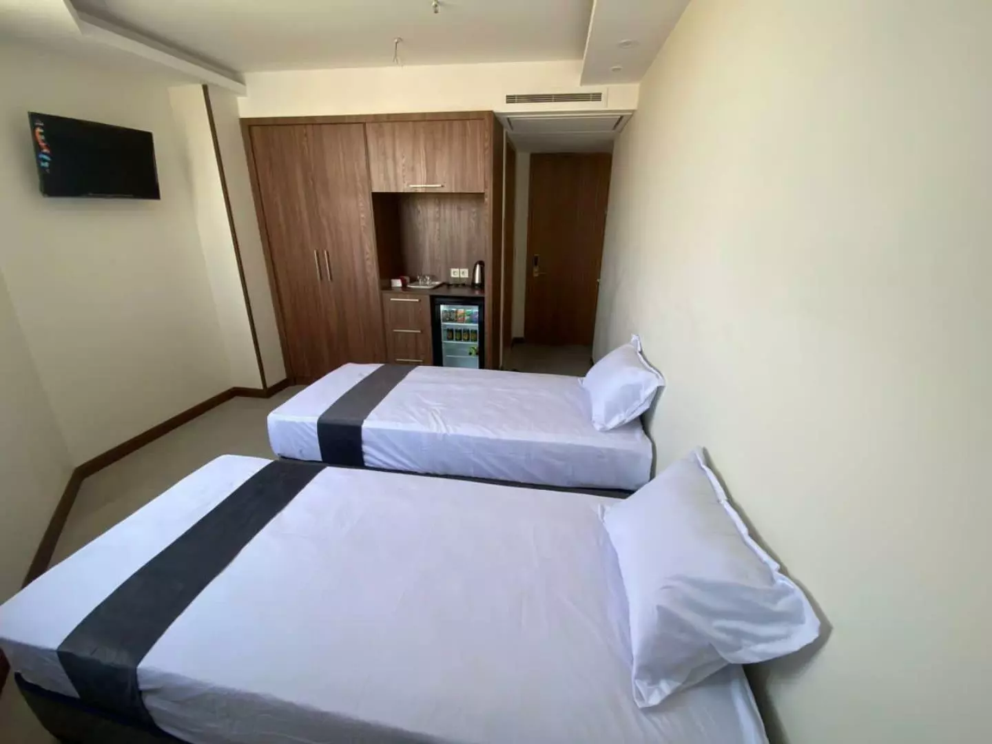 هتل آوات اصفهان - اتاق 2 تخته (2 تخت 1 نفره)