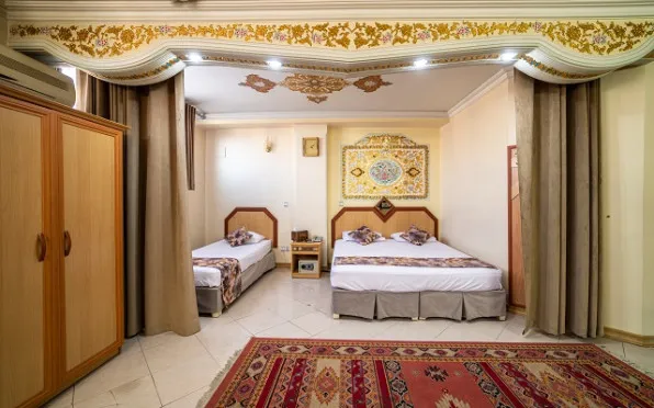 هتل صفوی اصفهان - اتاق 3 تخته (1 تخت 2 نفره 1 تخت 1 نفره)