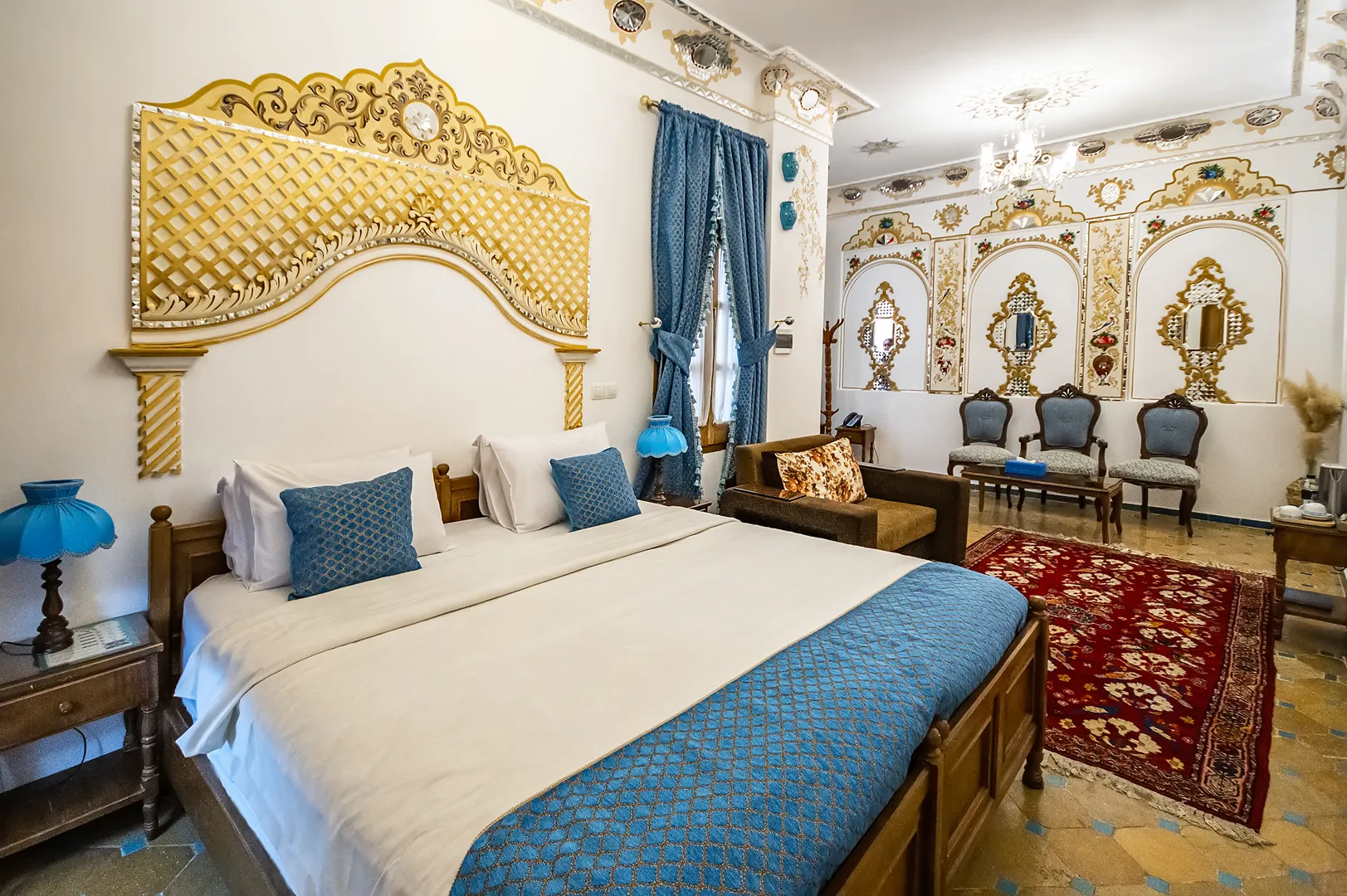 هتل قصر منشی اصفهان - اتاق 2 تخته (1 تخت 2 نفره)