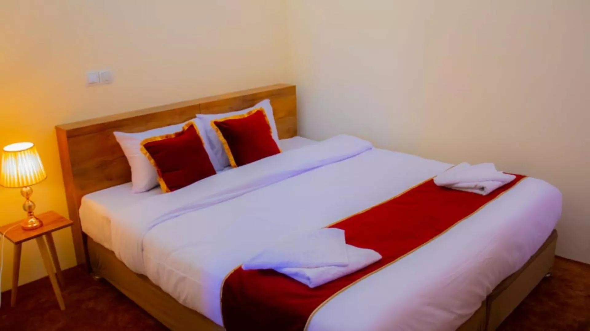 هتل گل افرا شیراز - اتاق 2 تخته (1 تخت 2 نفره)