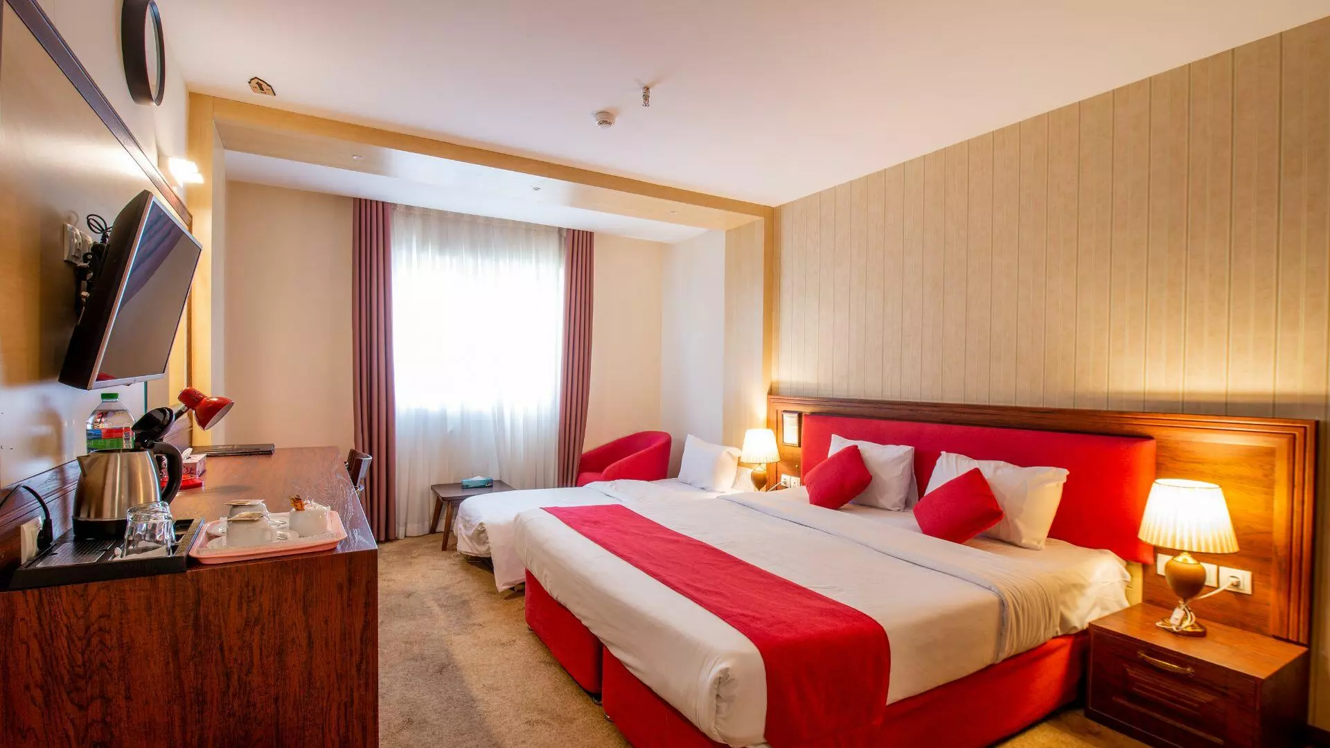 هتل شیرازیس شیراز - اتاق 2 تخته (1 تخت 2 نفره)