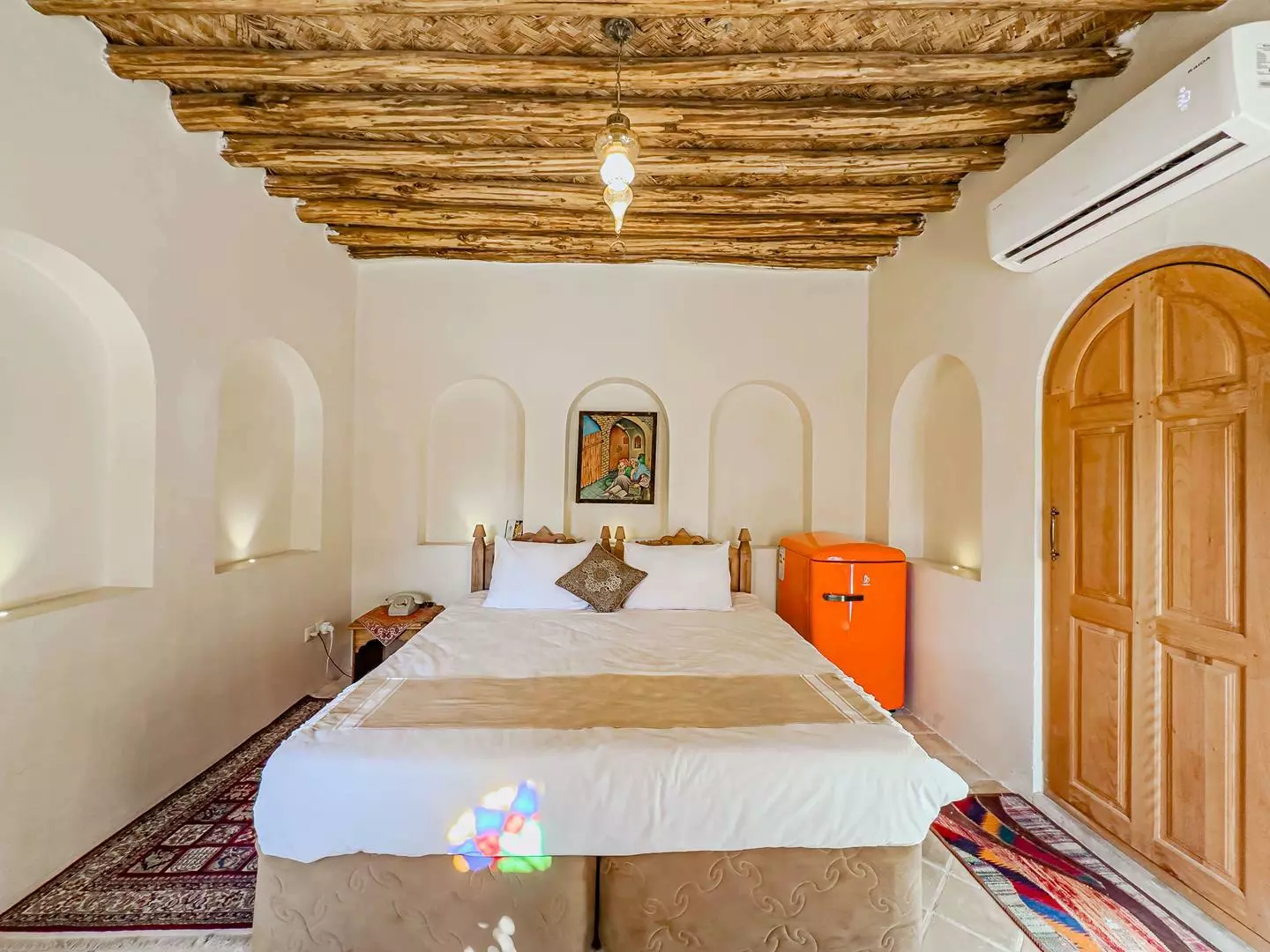 هتل بوتیک ایران مهر شیراز - اتاق 2 تخته (1 تخت 2 نفره)