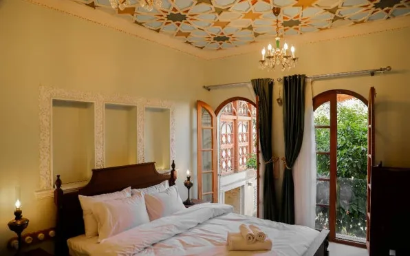 اقامتگاه بومگردی والاد شیراز - اتاق 2 تخته (1 تخت 2 نفره)